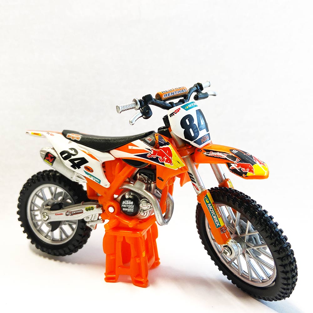 BBURAGO KTM 450 SX-F Factory Edition 2018 Jeffrey Herlings Nr. 84 Modell Maßstab 1:18 BBURAGO KTM 450 SX-F Factory Edition 2018 Jeffrey Herlings Nr. 84 Modell Maßstab 1:18