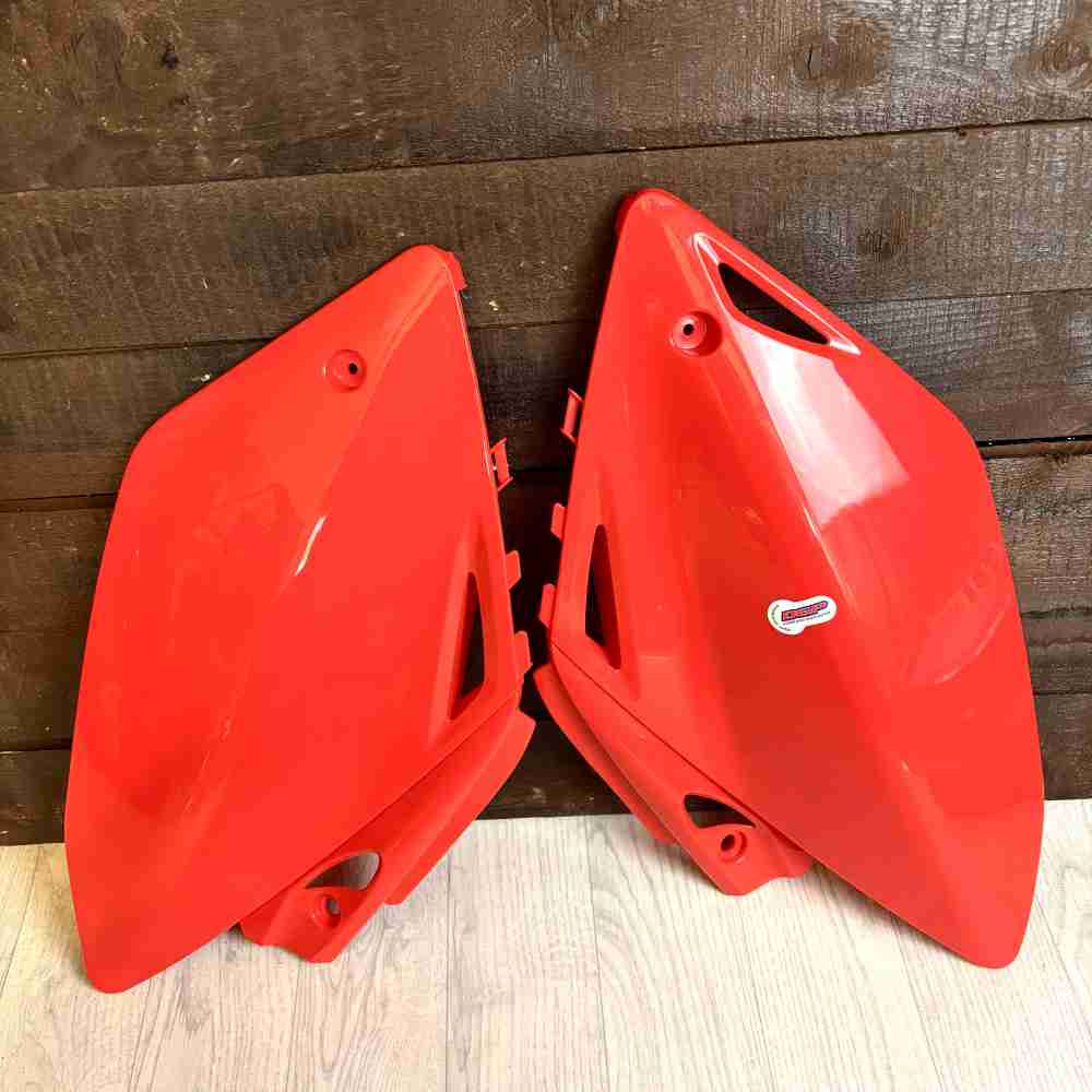 POLISPORT 8602600003 Seitenteile rot passend für Honda CRF 450 2005